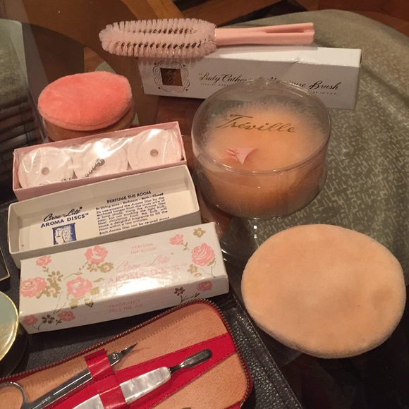 Vintage Lot of rare beauty items - Picture 7 of 8